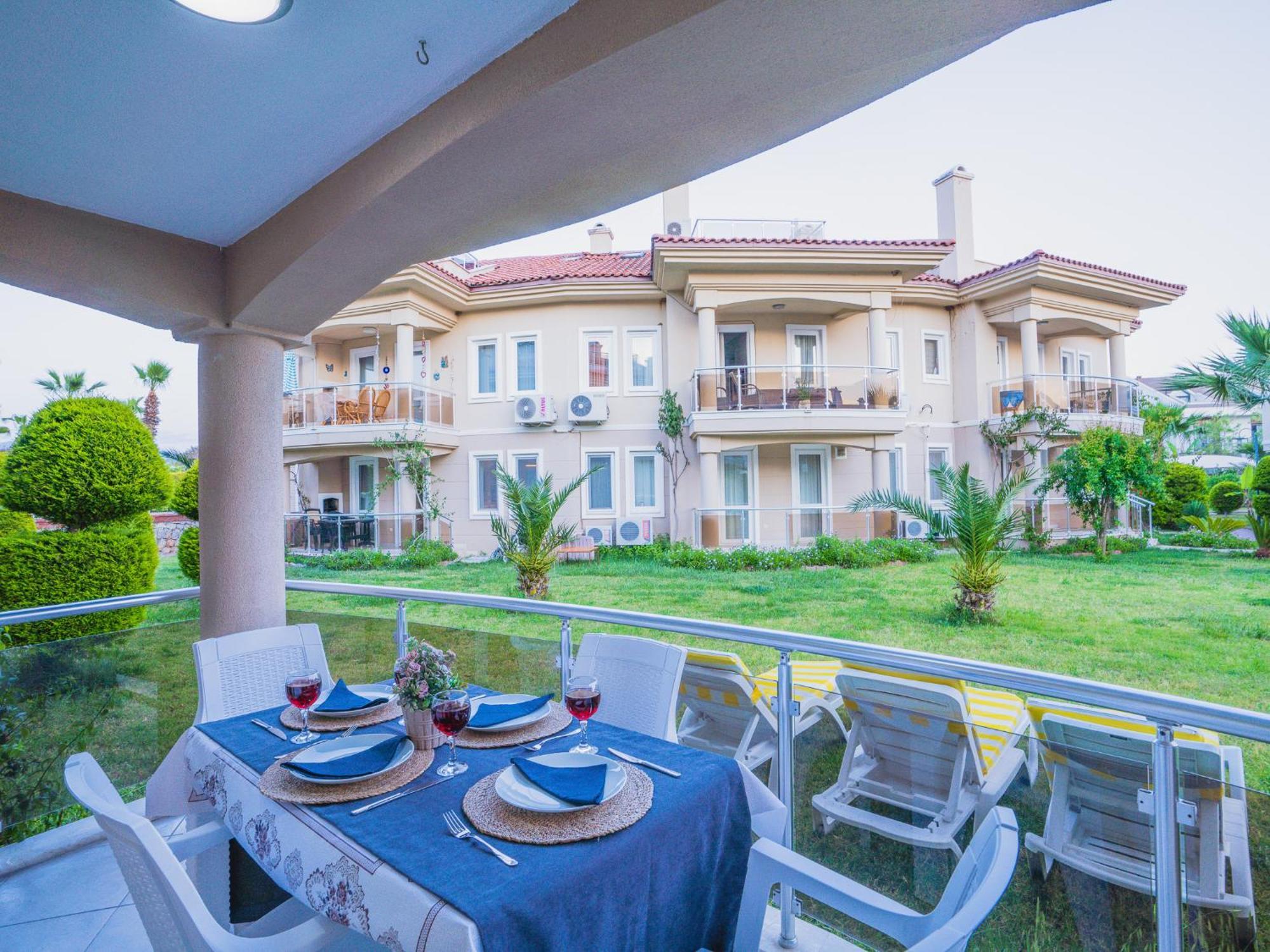 Sunset Beach Club Aqua Lettings Fethiye Exterior foto