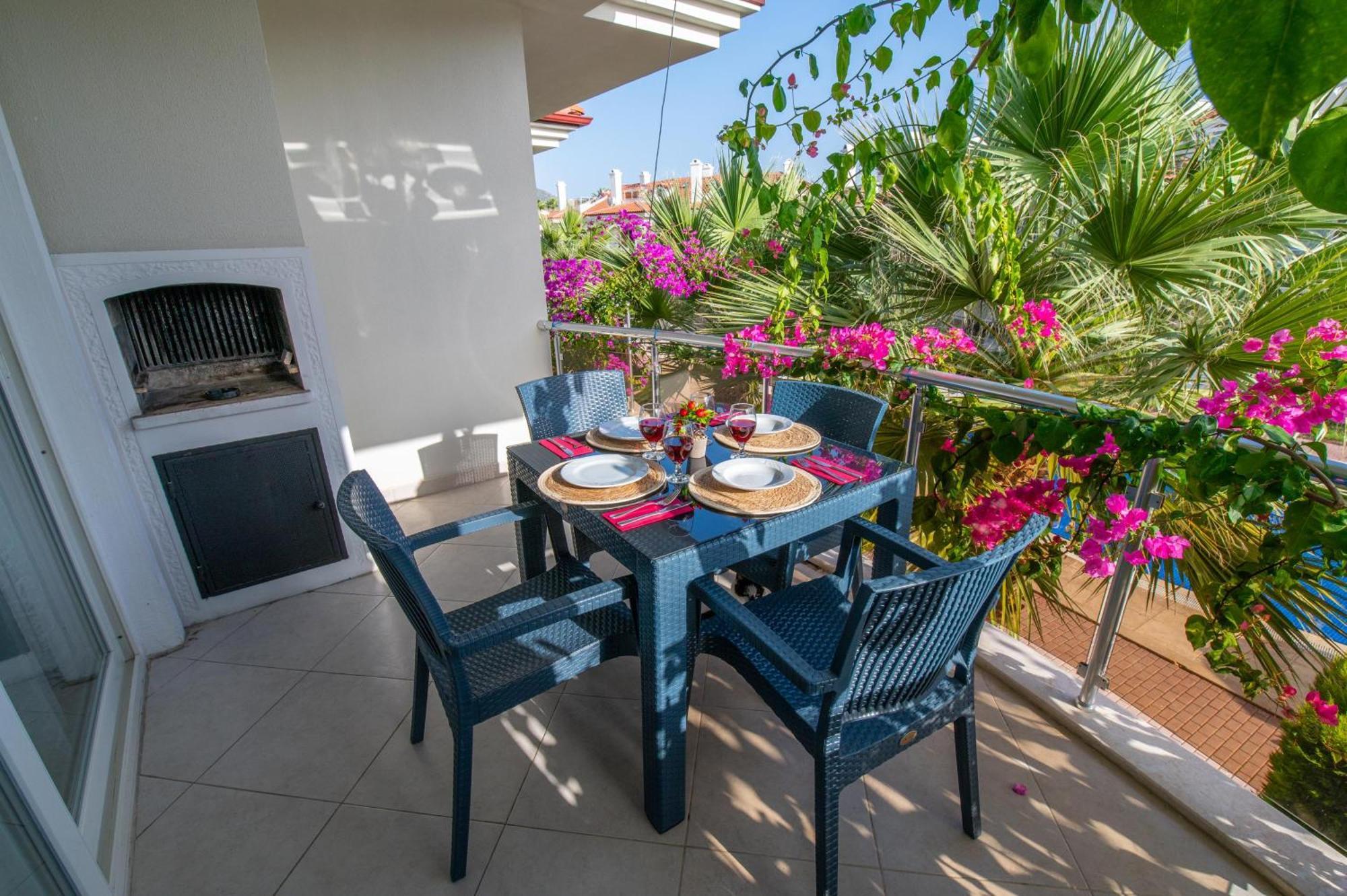 Sunset Beach Club Aqua Lettings Fethiye Exterior foto
