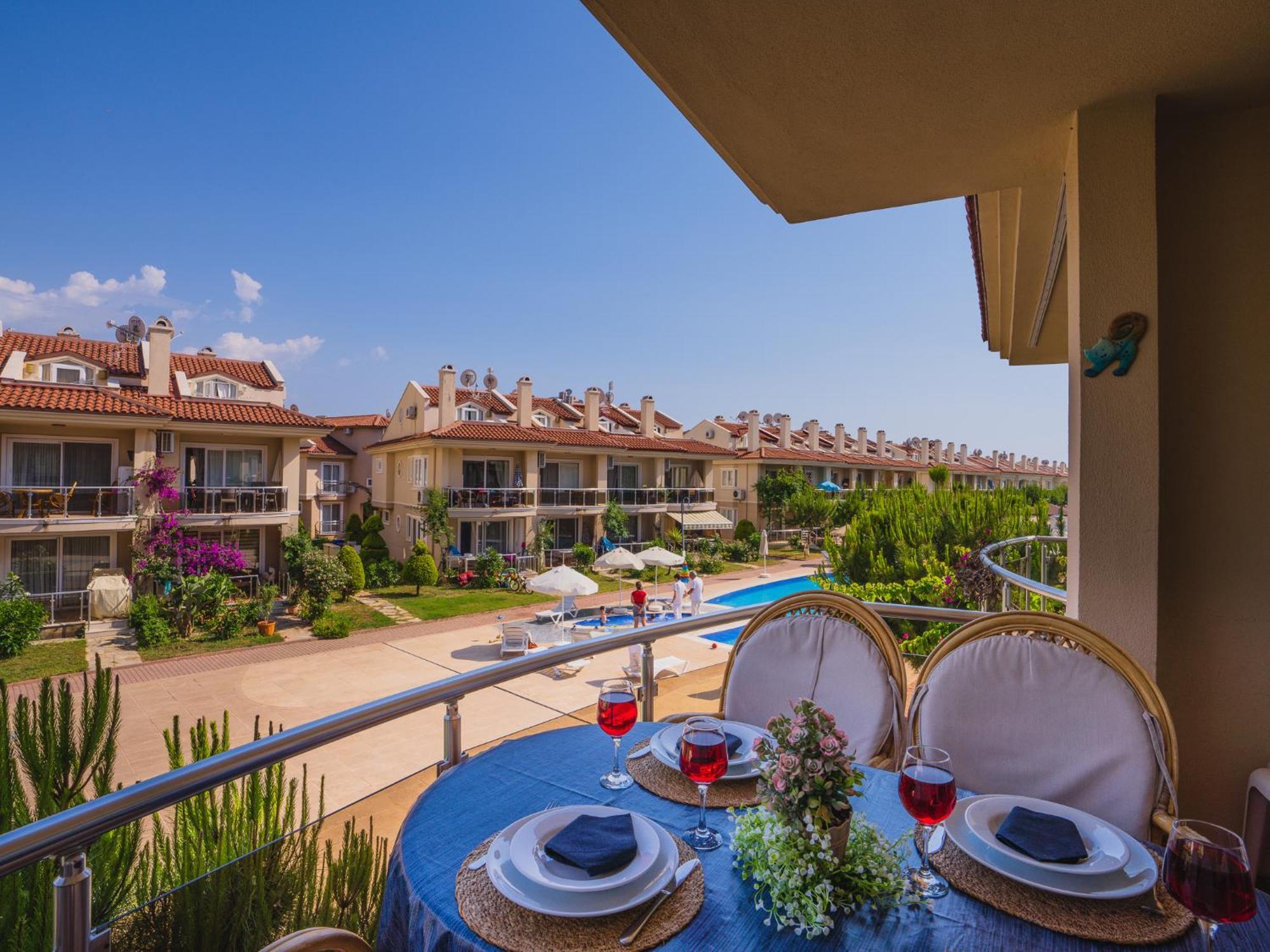 Sunset Beach Club Aqua Lettings Fethiye Exterior foto