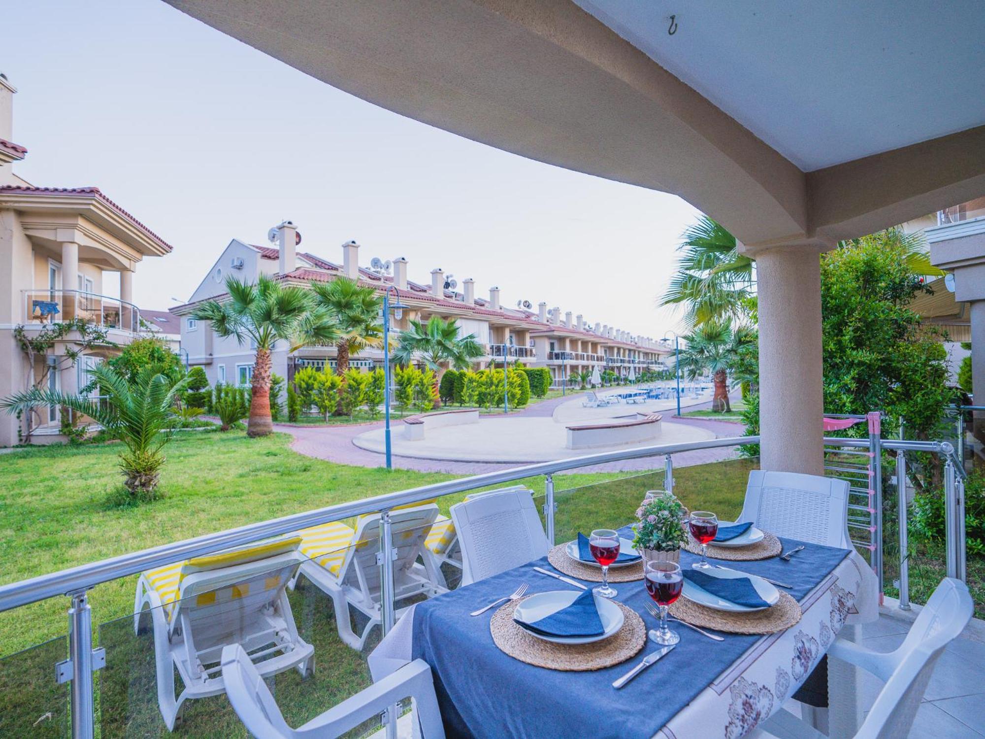 Sunset Beach Club Aqua Lettings Fethiye Exterior foto